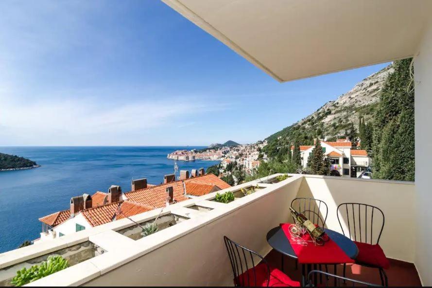 Apartment Zlatni Potok - Best View Of The Old Town ドゥブロブニク エクステリア 写真