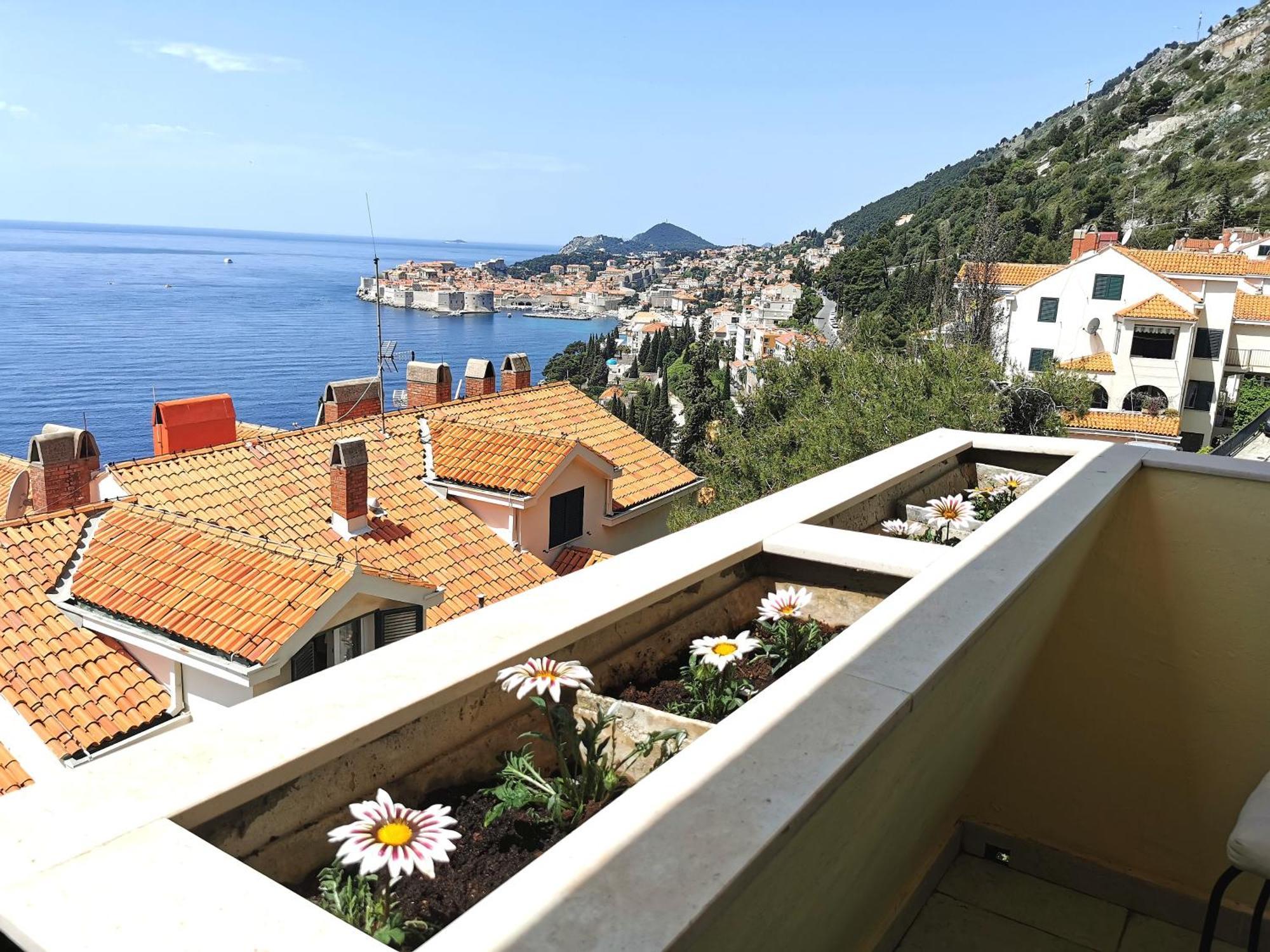 Apartment Zlatni Potok - Best View Of The Old Town ドゥブロブニク エクステリア 写真